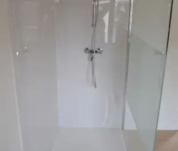 Vernieuwde woning met 2 slaapkamers - Photo 1