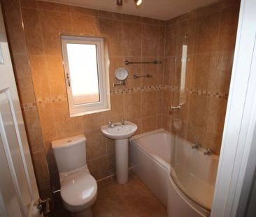 Modern Three Bedroom Detached House in Newton, Preston - Photo 6