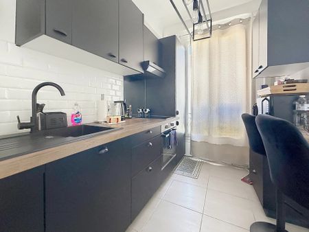 Location Appartement 2 pièces 43m² NICE 06100 - Photo 4