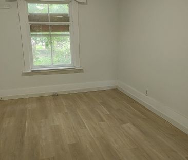 1159 Robinson St, Regina - Photo 2