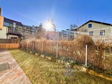 PERFEKT für 3er-WG: Neu sanierte, wunderschöne 3-Zimmer-Wohnung mit großem Balkon und eigenem Garten ab sofort zu mieten! - Photo 3