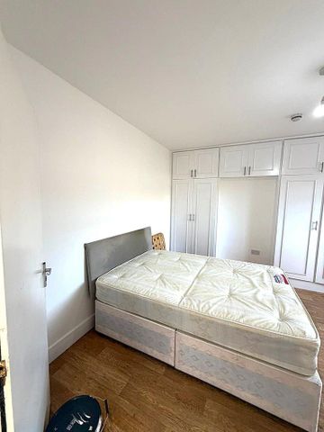 House share to rent - Photo 3