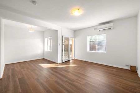 Quality apartment living in popular locale - Photo 3