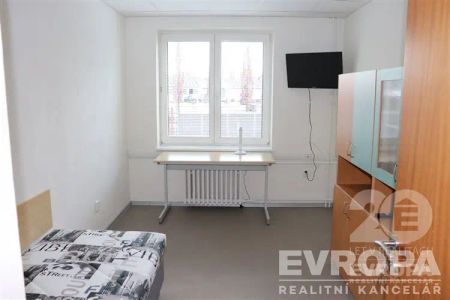 Pronájem plně vybaveného pokoje s 1 lůžkem - Photo 2