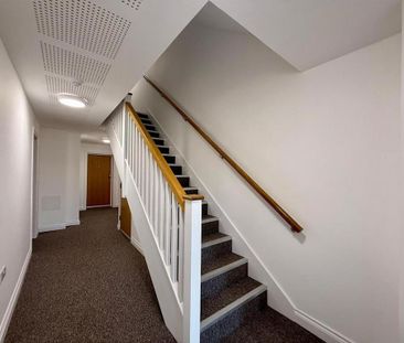 2 bedroom block of apartments to rent - Photo 1