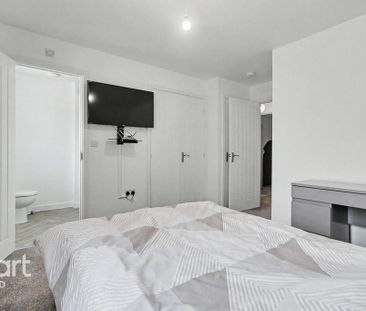 3 bedroom semi-detached house to rent - Photo 6