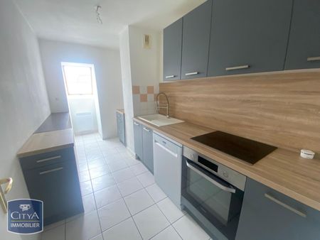 Location Appartement 3 pièces 75m² VALENCIENNES 59300 - Photo 4