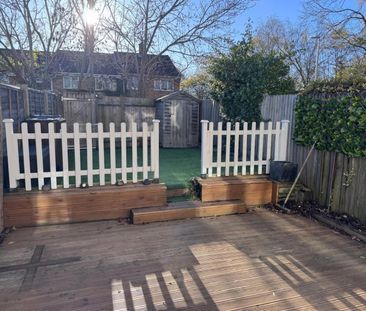 Rushdean Road, Rochester - Photo 5