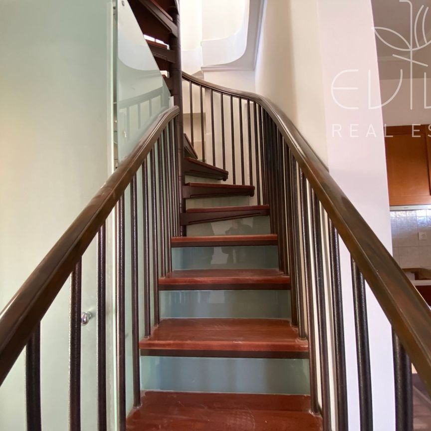 Ενοικίαση κατοικίας, 90 τ.μ., Νίκαια, 750 € - Photo 1