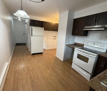 41/2 Quartier Limoilou– Disponible - Photo 1