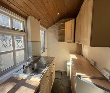2 bedroom terraced house to rent - Photo 5