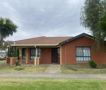 Convenient Location! - Photo 1