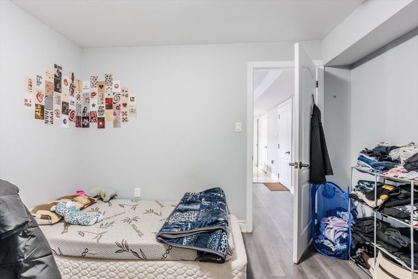 For Lease - 643 Doon Drive, Waterloo, Ontario - Photo 1