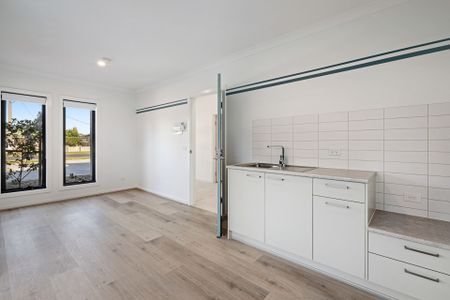 Room 2/5 Kelly Street, Wodonga - Photo 2