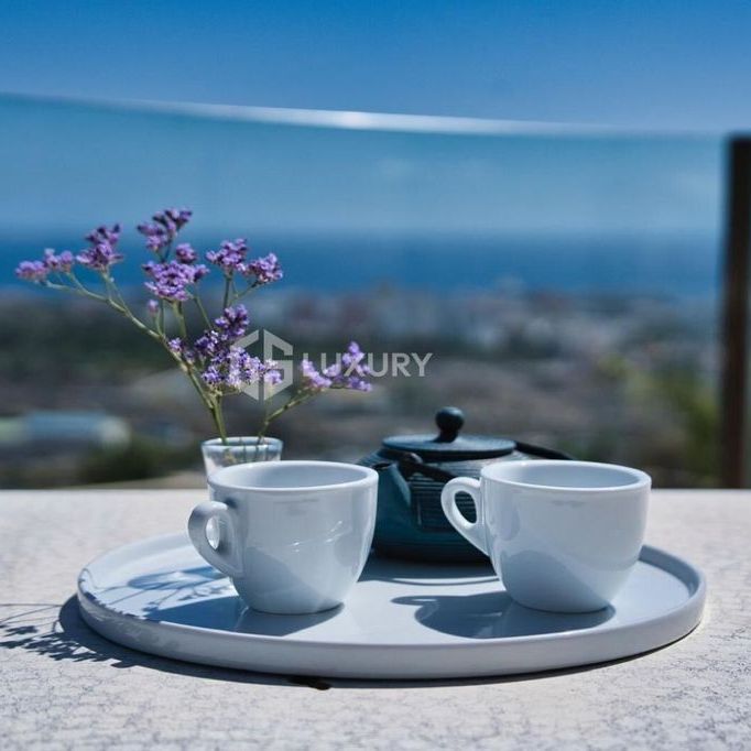 4 bedroom luxury House for rent in Adeje, Canary Islands - Photo 1