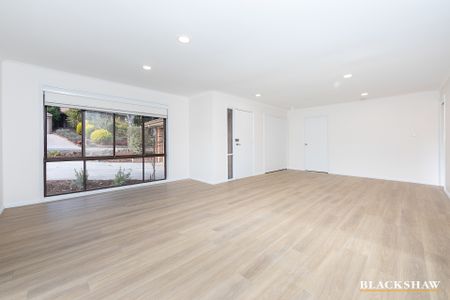 1/8 Gladman Close, Isaacs ACT 2607 - House For Rent | Domain - Photo 3