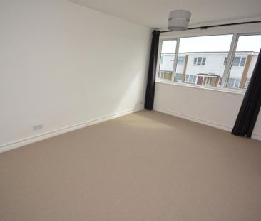 2 bedroom maisonette to rent - Photo 5