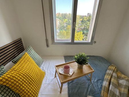 Calle del Teniente Muñoz Díaz, Madrid, Community of Madrid 28018 - Photo 3