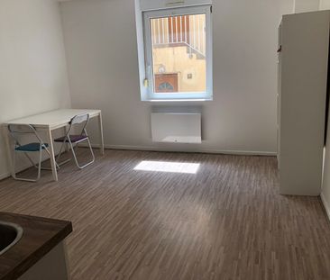 Location Appartement 1 pièce 21m² - Photo 1