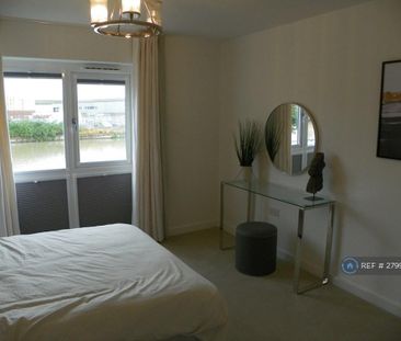 2 bedroom flat to rent - Photo 3