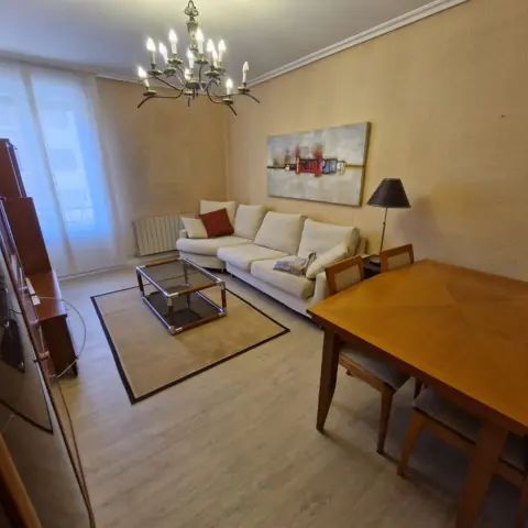 Piso en alquiler en Avenida de España - Foto 1