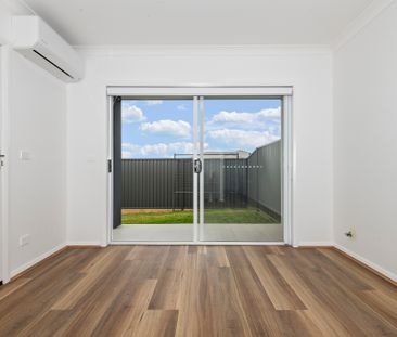 1/9 Treeton Close, Farley NSW 2320 - House For Rent | Domain - Photo 1