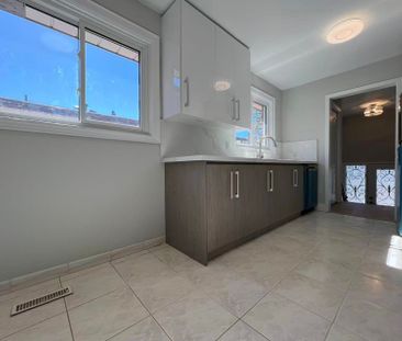 For Lease - 329 Cherokee Boulevard Unit# Upper, Toronto, Ontario - Photo 2