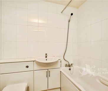 London Road, Burpham, Surrey, GU1 1FY - Photo 5