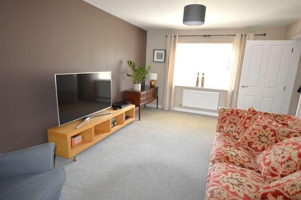 Fakenham Green, Bourne, PE10 - Photo 1