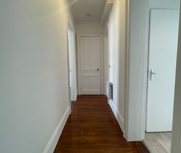 Location Appartement 2 pièces 40m² - Photo 2