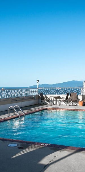 The Martinique - Photo 1