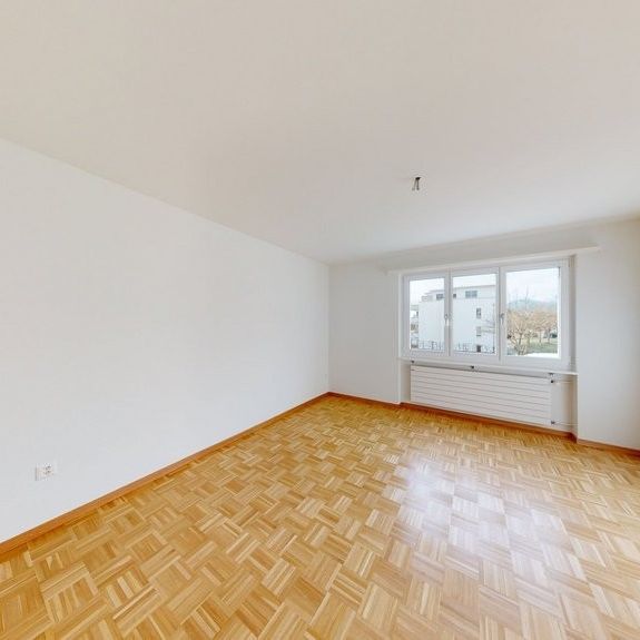 Erstbezug nach Sanierung: Stilvolle 3.5-Zimmer-Wohnung - Foto 1