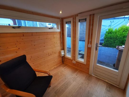 3 bedroom terraced house to rent - Photo 1