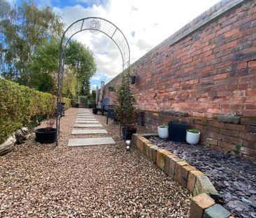 Warwick Street, Stourport-On-Severn - Photo 1