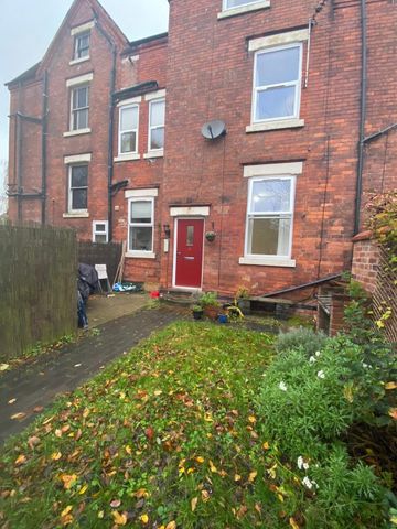 Hamilton Drive, Nottingham, NG7 - Photo 2