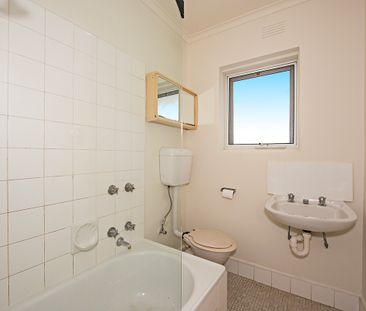 7/204 Neerim Road, Carnegie VIC 3163 - Apartment For Rent | Domain - Photo 6