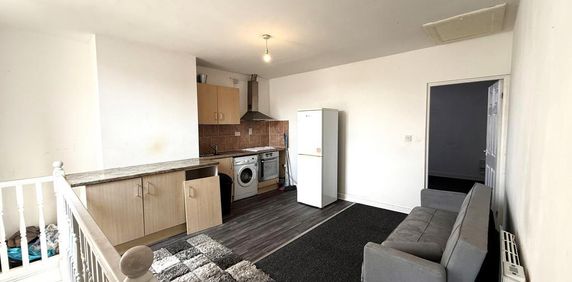 1 bedroom flat to rent - Photo 2