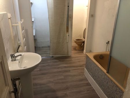 RAVISSANT TYPE 3 DE 74.42 M² AU COEUR DU 7 EME ARRONDISSEMENT - Photo 4