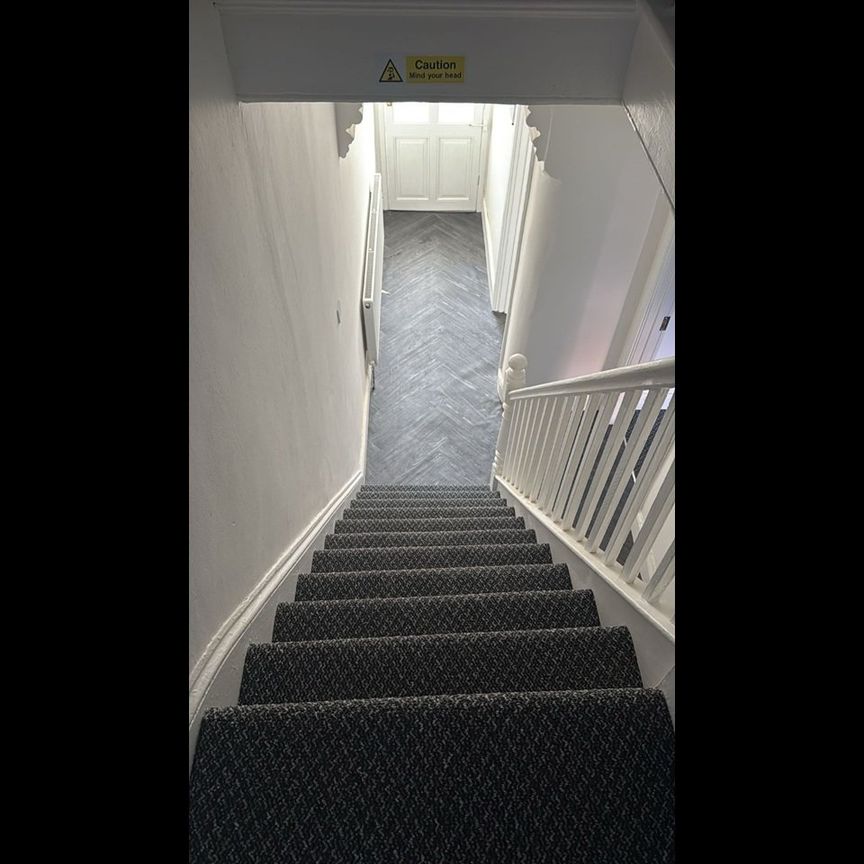 Room in a Shared House, Chestnut Road, B13 - Photo 1