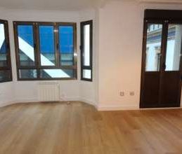 Piso de alquiler en Barrio del Centro - Photo 3