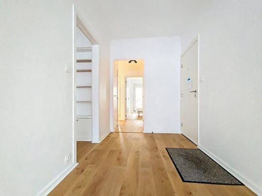 Appartement te huur - Photo 1
