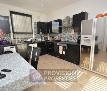 5 Bedroom Houses for Students - Photo 2