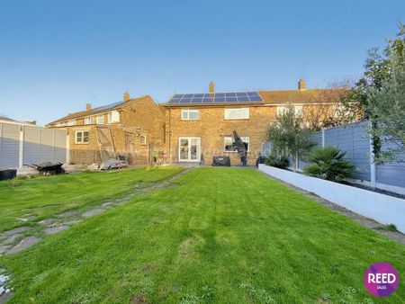 3 bedroom semi-detached house to rent - Photo 4