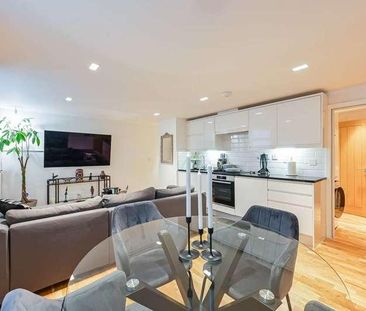 Woolwich Manor Way, Gallions Reach, E16 - Photo 6