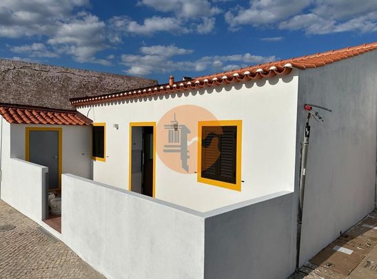 Faro, Faro 8950-122 - Photo 1