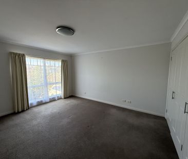 Feel at home, Living Here - Photo 4