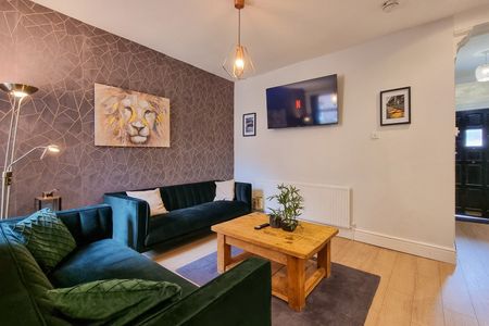 Room in a Shared House, Clarence Road, M13 - Photo 3