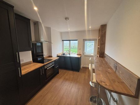 2 bedroom terraced house to rent - Photo 5