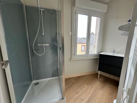 Location Appartement 1 pièce 25m² TOURLAVILLE 50110 - Photo 3