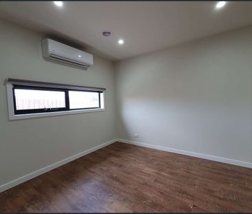 2 BEDROOM UNIT! - Photo 2